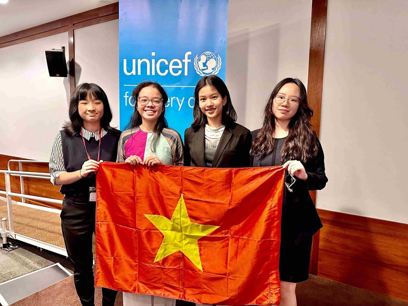Our BIS HCMC NAE student ambassadors collaborate and develop innovative solutions at the NAE-UNICEF Summit in New York City - Our NAE student ambassadors collaborate and develop innovative solutions