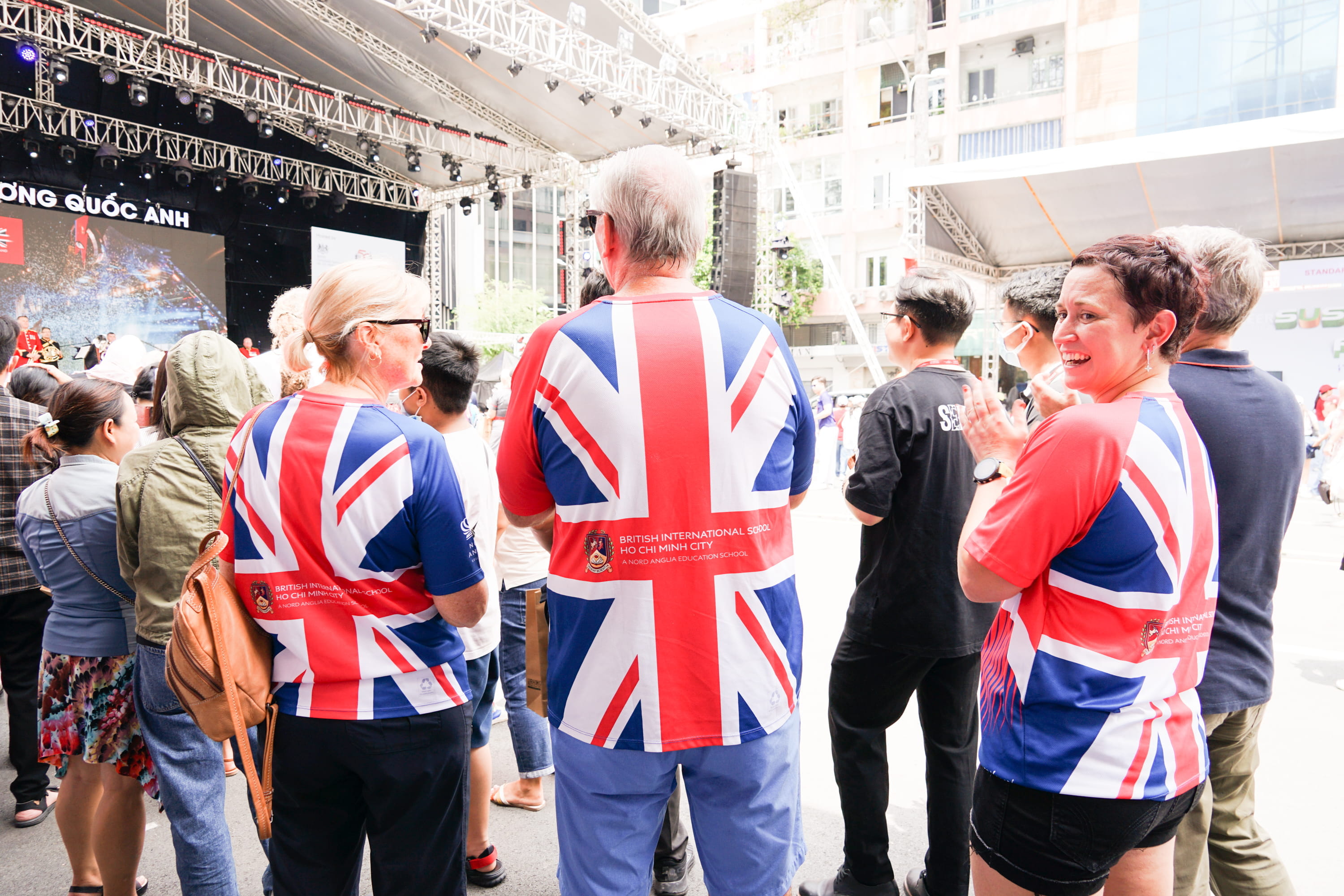 BIS HCMC and British Consulate General celebrate 50 years between the UK and Vietnam - Carousel For News Detail 3