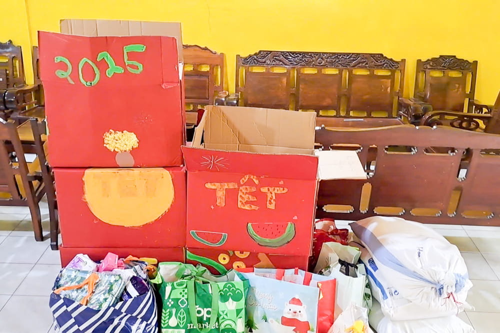 Sharing Warmth and Kindness: BIS Tết Gift Box Collection 2025 - TET Gift Collection