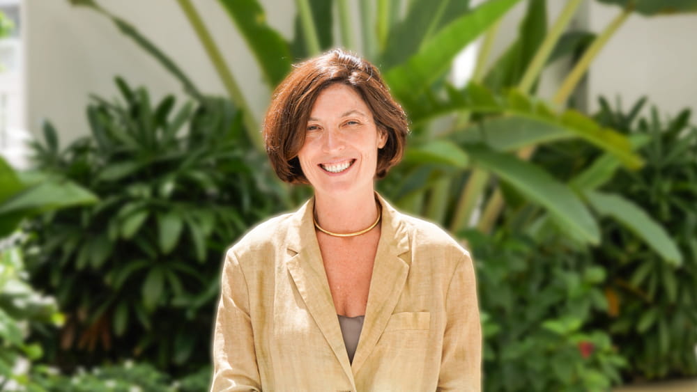 How We Teach | BIS HCMC - Feature Cards Tabs