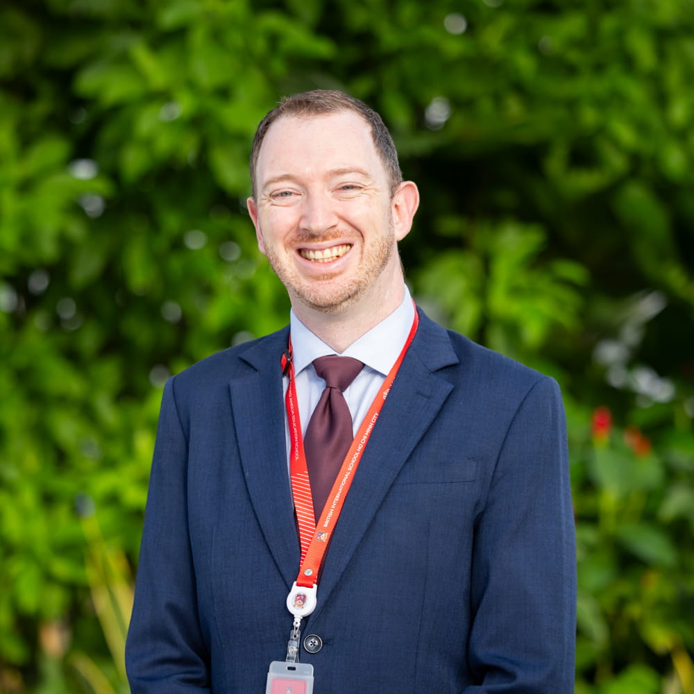 How We Teach | BIS HCMC - Feature Cards Tabs