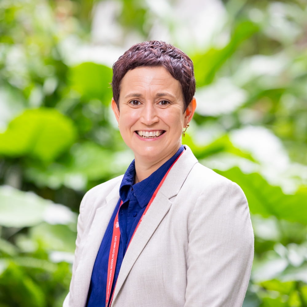 How We Teach | BIS HCMC - Feature Cards Tabs