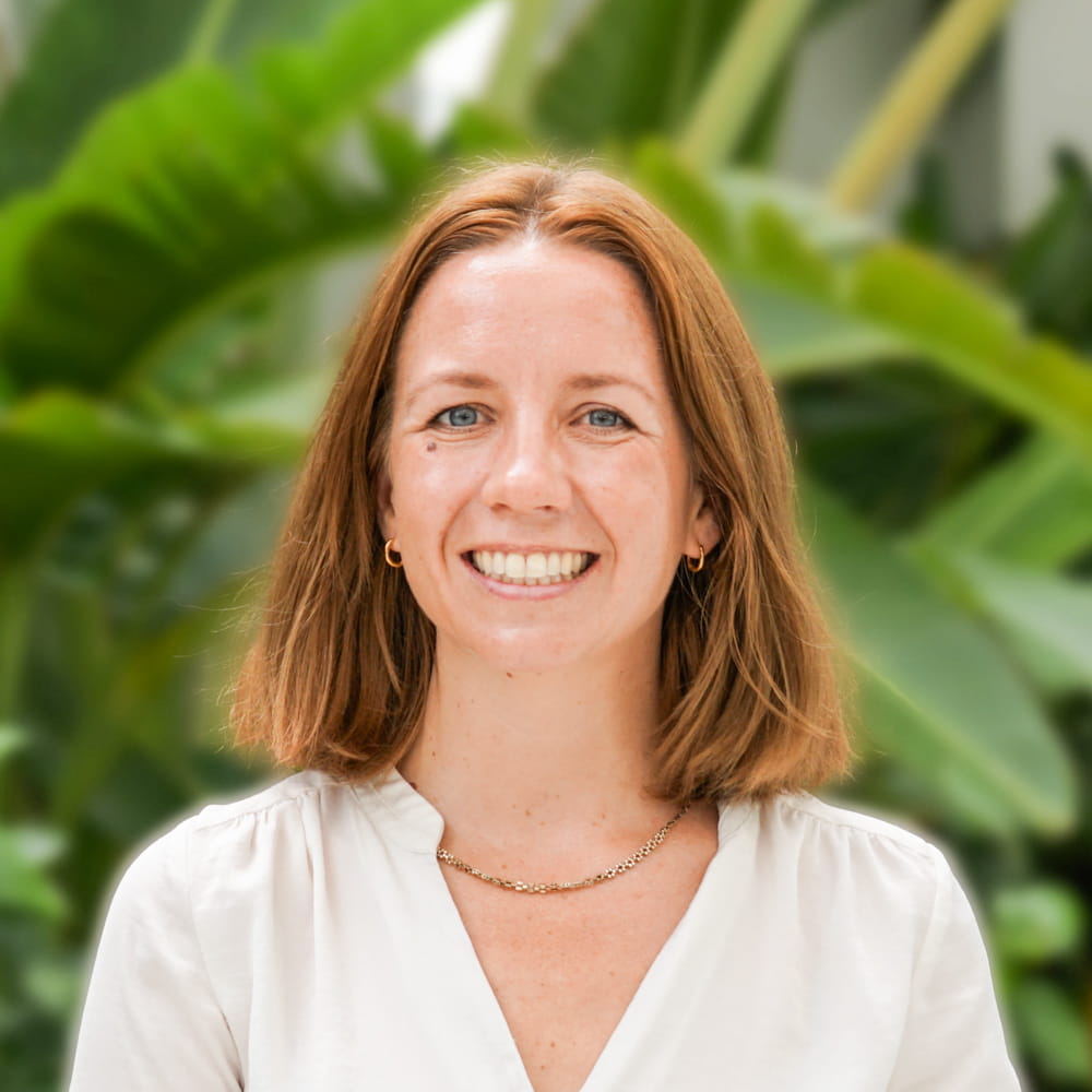 How We Teach | BIS HCMC - Feature Cards Tabs