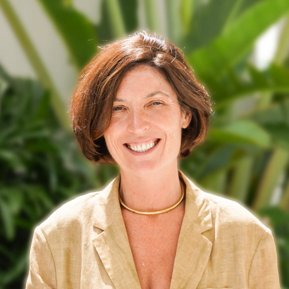 How We Teach | BIS HCMC - Feature Cards Tabs