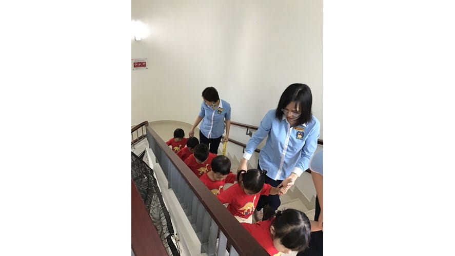 F1V stairs