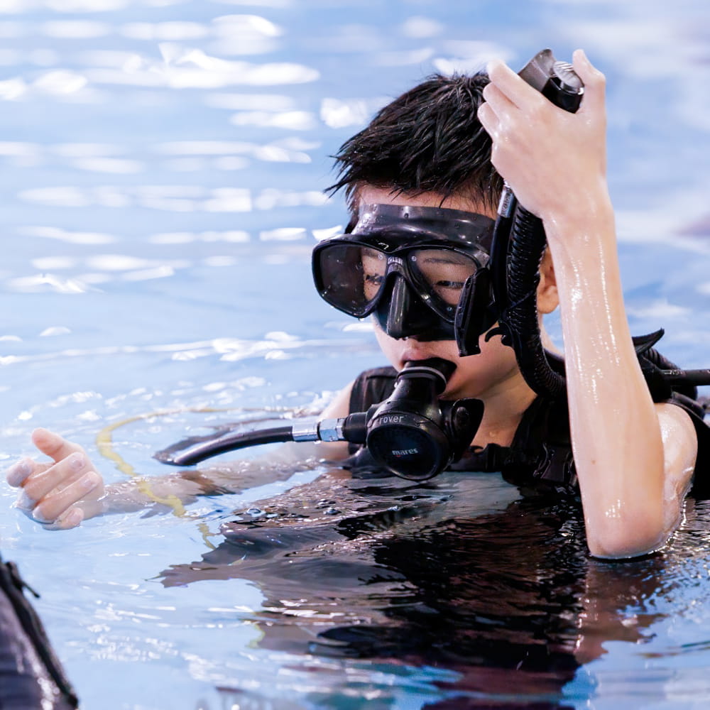 Outstanding Experiences | BIS HCMC - 07 - Feature Cards Pattern - Expeditions