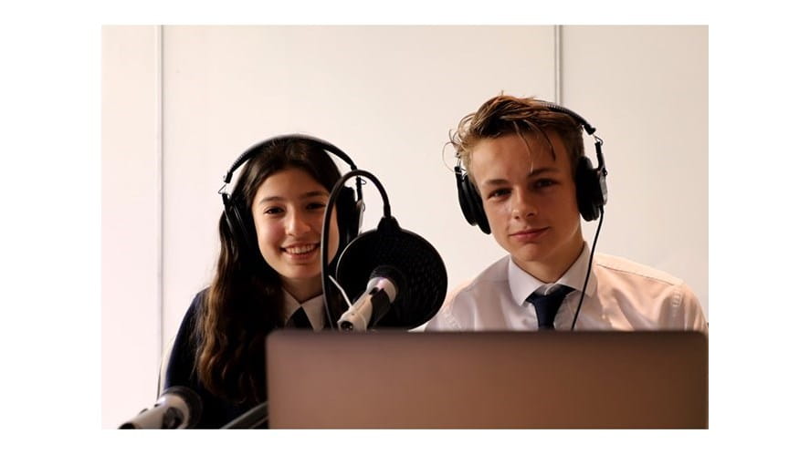 215193paddedw780h585of1ffffffpodcastimageofstudents2