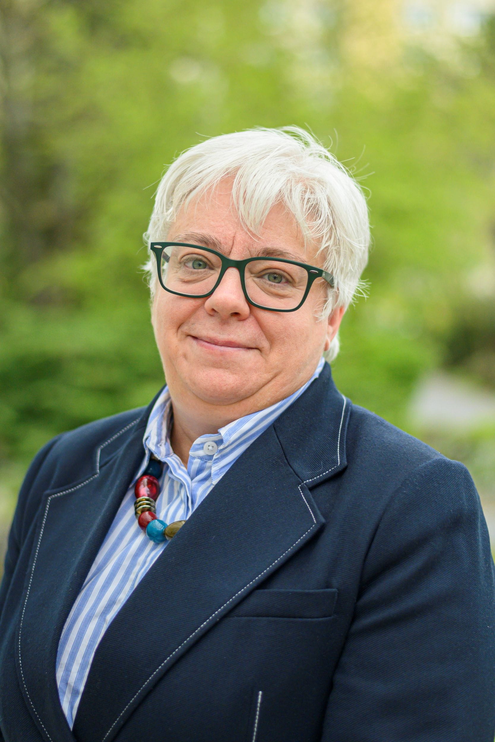 How We Teach | BISB Teachers | British International School Bratislava - Feature Cards Tabs