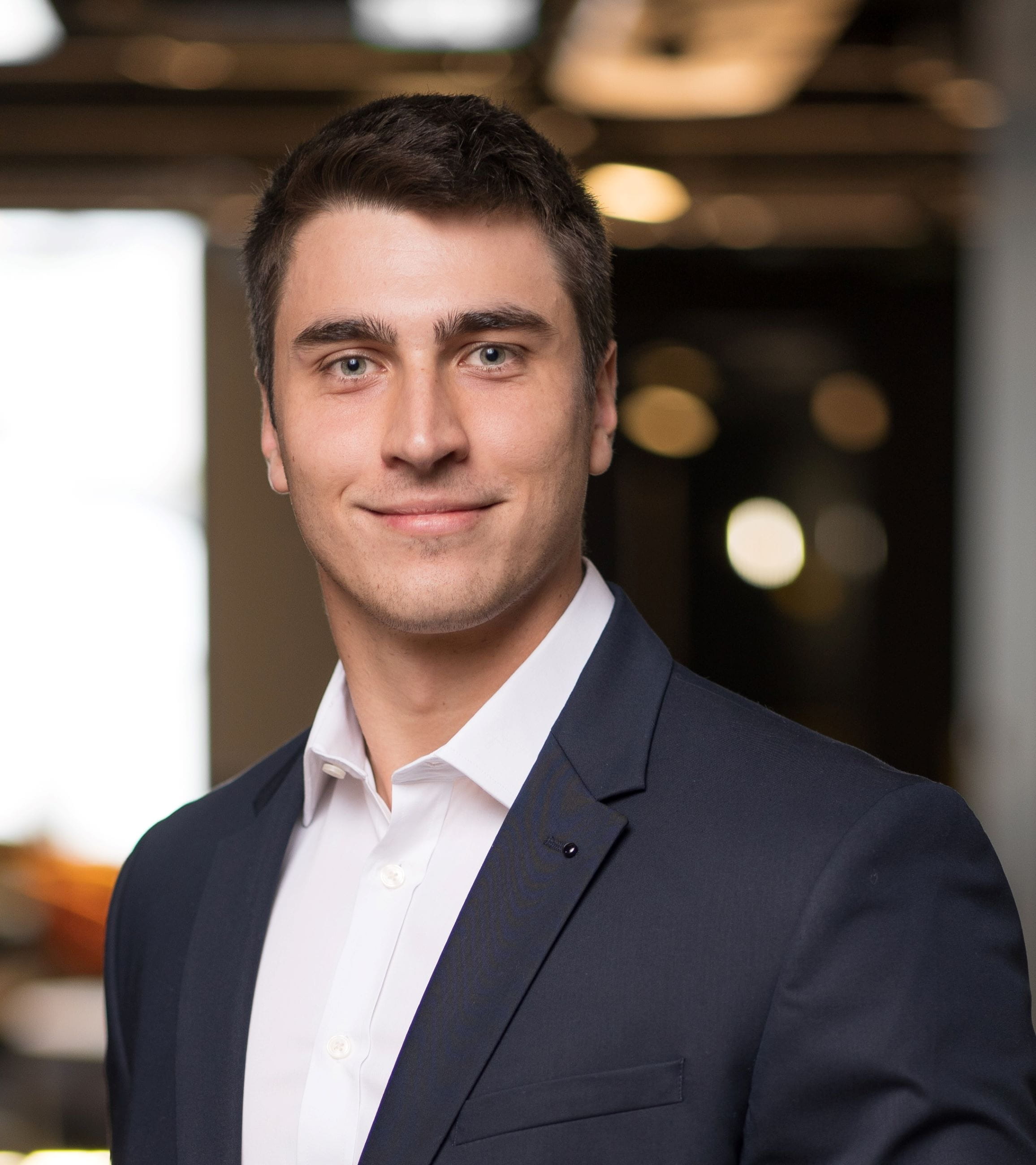 Academic Excellence | British International School Bratislava - Feature Cards Pattern 1