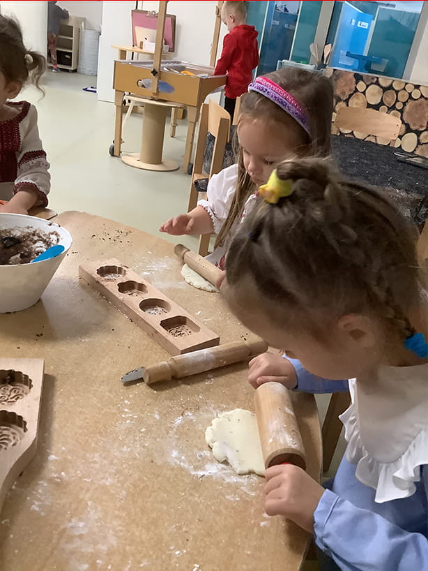 Moon Cake Baking - Carousel For News Detail