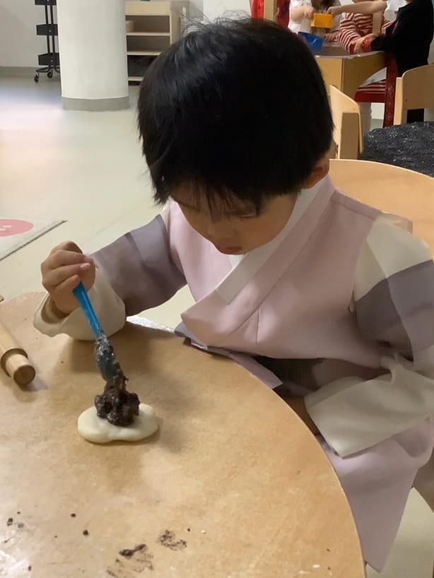 Moon Cake Baking - Carousel For News Detail