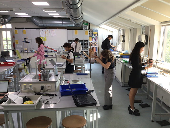 Year 13 Physics Students - Year 13 Physics Students