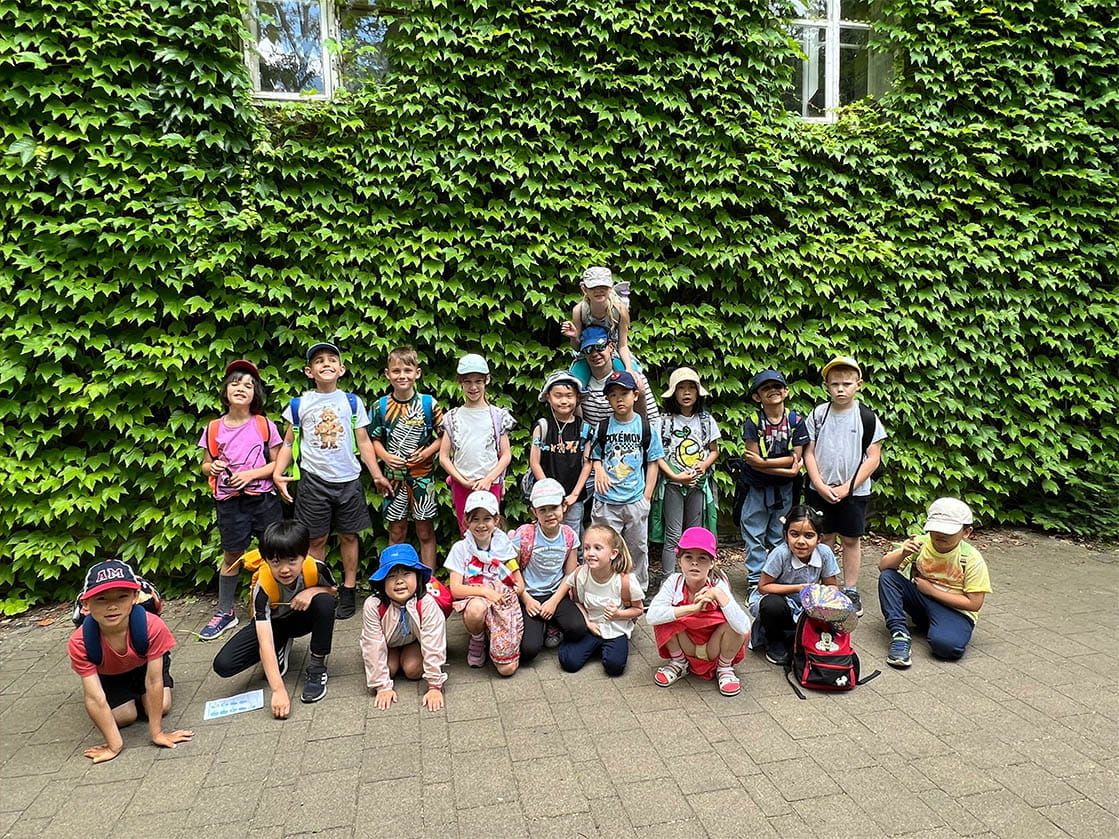 Year 2 Trip to the Botanical Garden - Carousel For News Detail