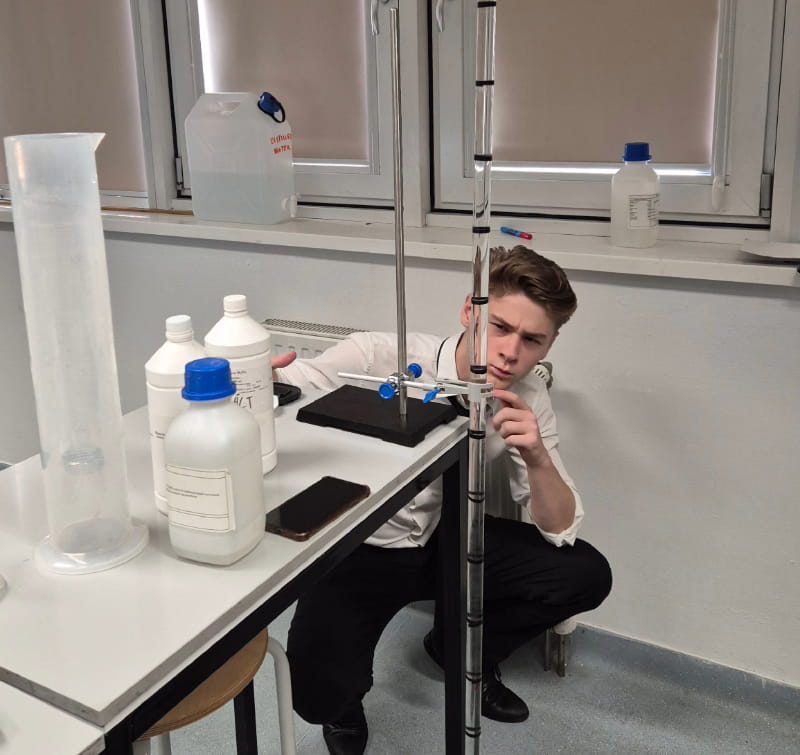 Aha! in the Physics Lab - Carousel For News Detail