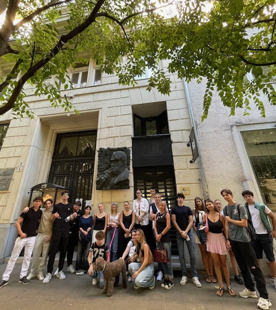 First Hungarian Literary Walk of the Year - Carousel For News Detail