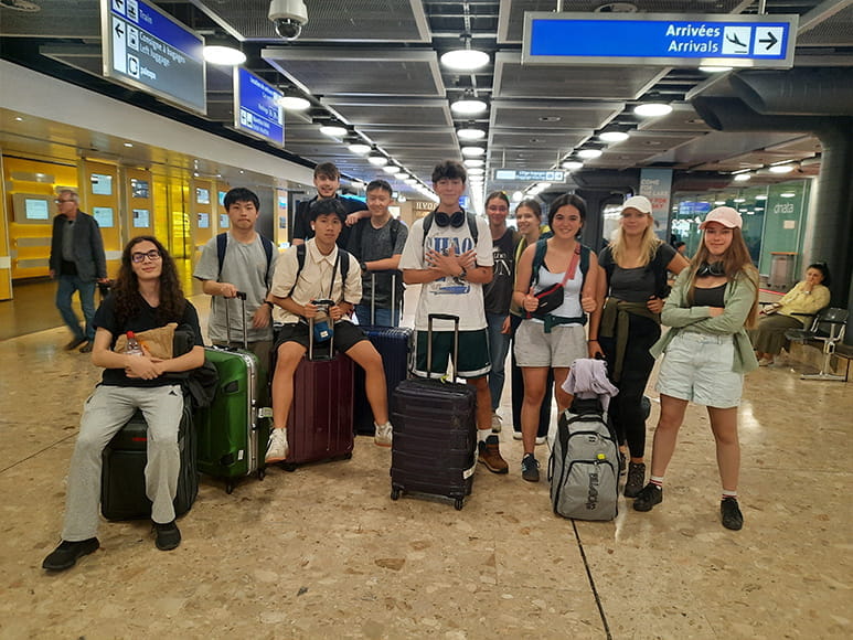 Les Martinets Switzerland Hiking Expedition - Carousel For News Detail