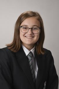 Private School Budapest | BISB - Feature Cards Pattern