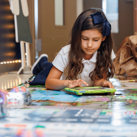 Parent Essentials | BISC Lincoln Park - 03 Feature Cards