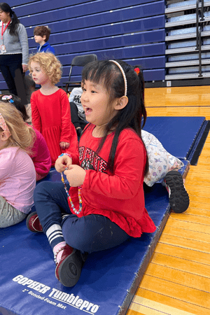 Summer Camps & Programs in Chicago | BISC Lincoln Park - Feature Cards Pattern