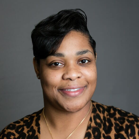 Our Staff & How We Teach | BISC Lincoln Park - Feature Cards Tabs