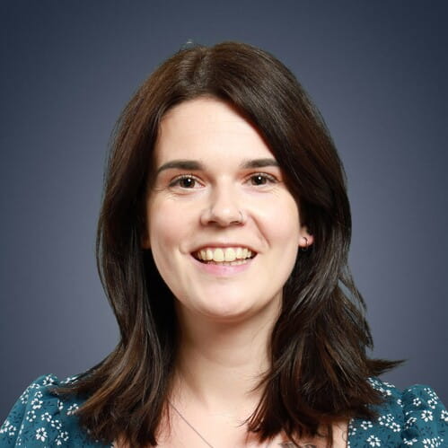 Our Staff & How We Teach | BISC Lincoln Park - Feature Cards Tabs