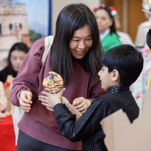 Private School Chicago | British International School of Chicago, Lincoln Park - Feature Cards