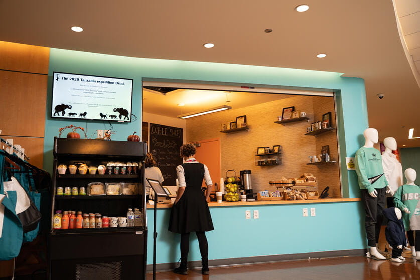 A university-style kitchen and cafeteria provide the perfect space for friends to unwind and catch up, while enjoying a healthy meal freshly cooked by our chefs.