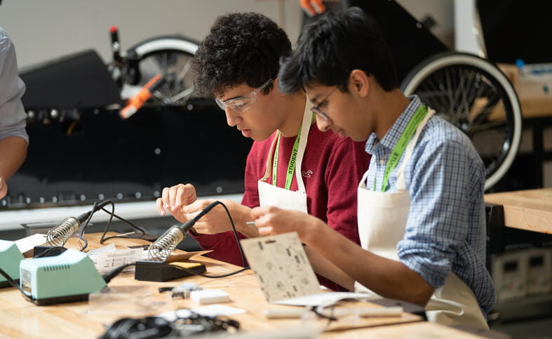 British elementary school students at BISC South Loop