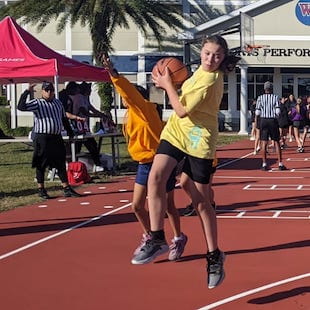 Outstanding Experiences | BIS Chicago, South Loop | Nord Anglia - 07 - Feature Cards Pattern - Expeditions