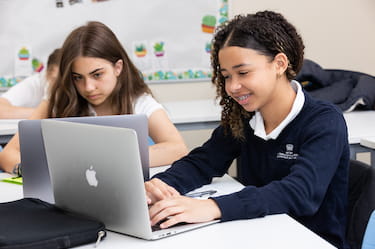 Admissions | BIS Chicago, South Loop | Nord Anglia - 05 - visualTimeline