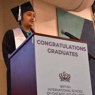 About Us | BIS Chicago, South Loop | Nord Anglia - 08 - Feature Cards Pattern