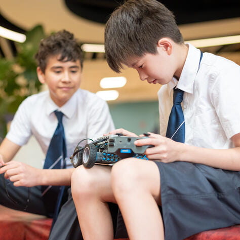 上海国际初中学校 | 上海英国学校浦西校区 - Small Text And Image 2