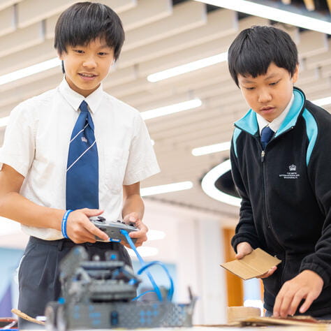 关于上海英国外籍人员子女学校浦西校区 | 上海英国国际学校 - Feature Cards Pattern