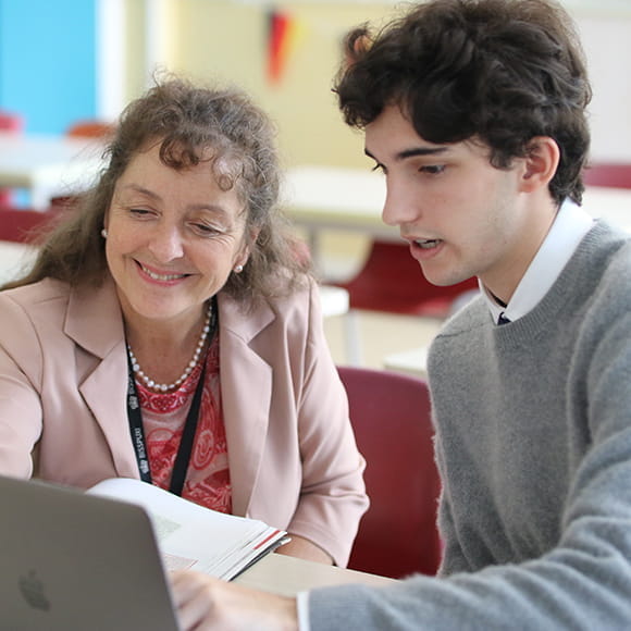 学校师资介绍与办学理念 | 上海英国学校浦西校区 - Small Text And Image 2