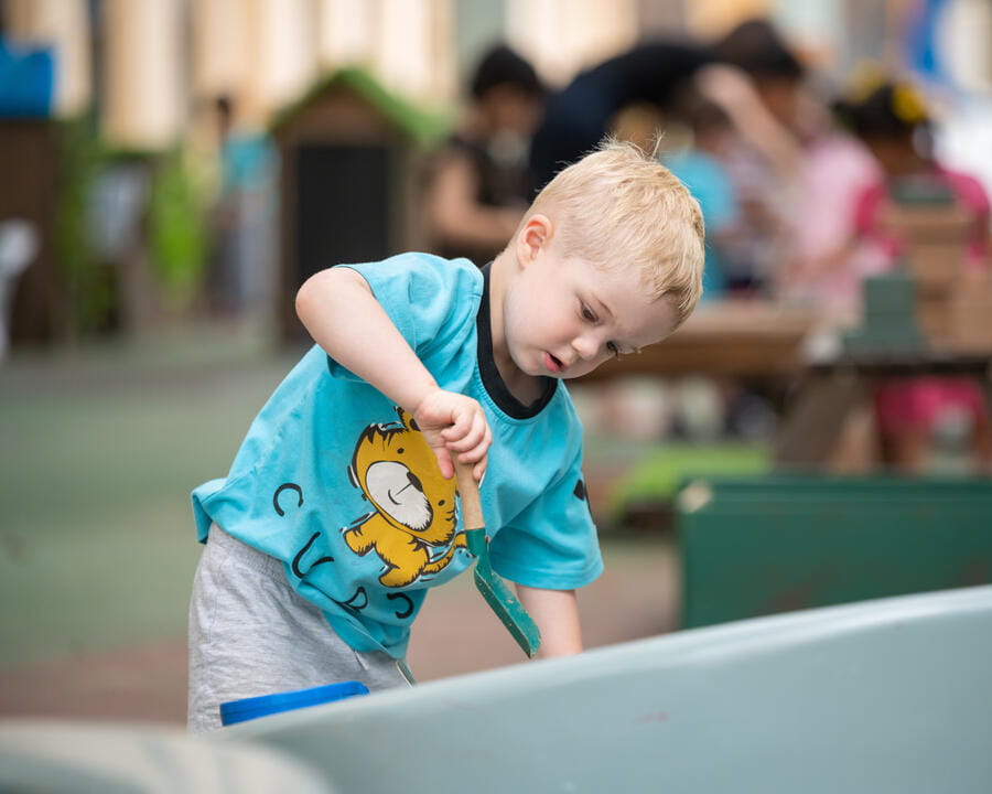 诺德安达云课堂 | 上海英国学校浦西校区 - 07 Small Text And Image