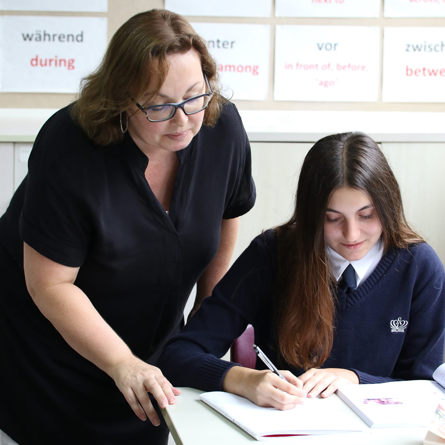 学校师资介绍与办学理念 | 上海英国学校浦西校区 - Feature Cards Tabs