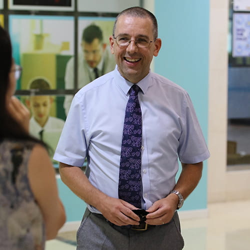 学校师资介绍与办学理念 | 上海英国学校浦西校区 - Feature Cards Tabs