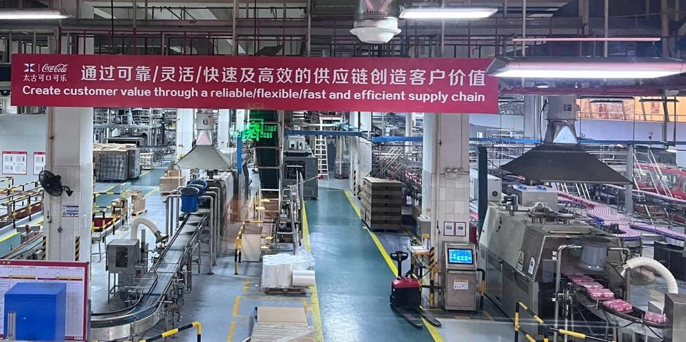 Bottling Business: Students Visit Coca-Cola - Bottling Business - Students Visit Coca-Cola