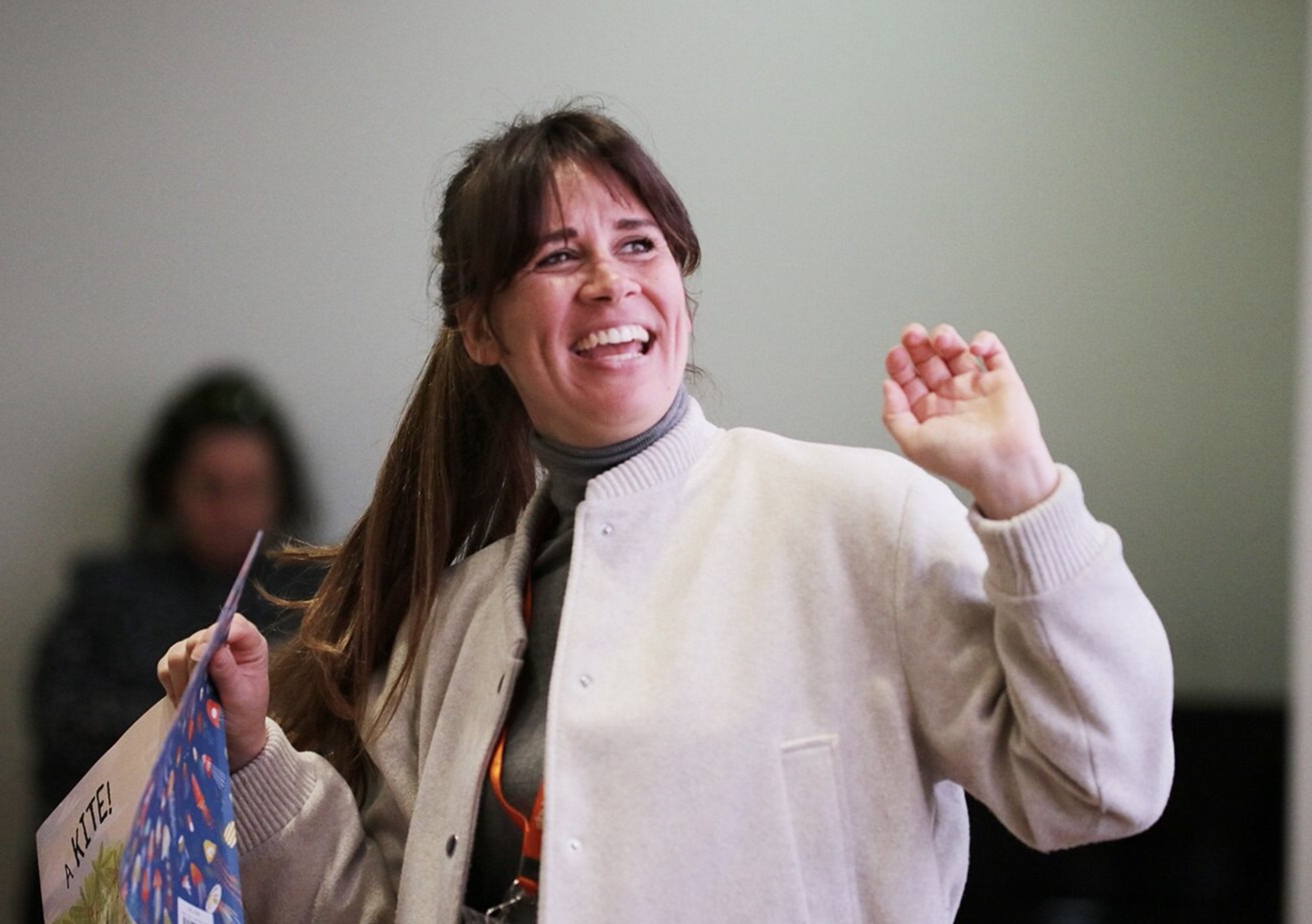 Renowned Author, Sarah Roberts, Visits BISS - Renowned Author Sarah Roberts Visits