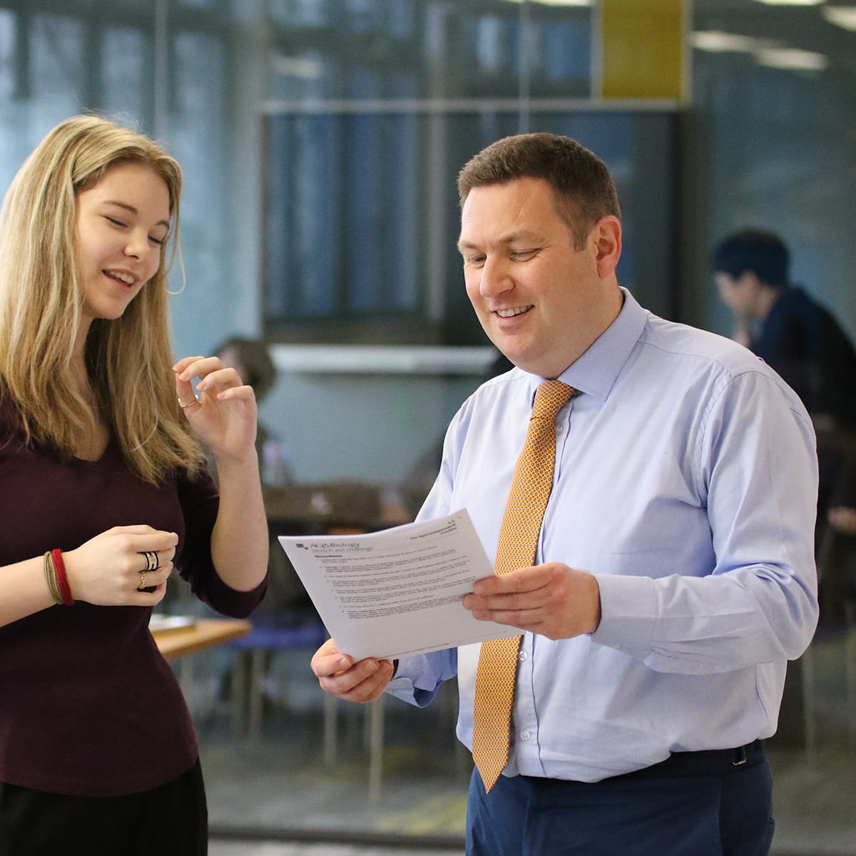 学校师资介绍与办学理念 | 上海英国学校浦西校区 - Feature Cards Tabs