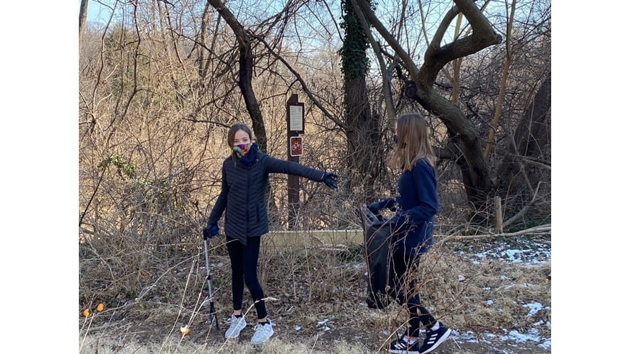 Students Lead Initiative to Protect the Environment at DC Park Dumbarton Oaks-students-lead-initiative-to-protect-the-environment-at-dc-park-dumbarton-oaks-Litter Pickup 3