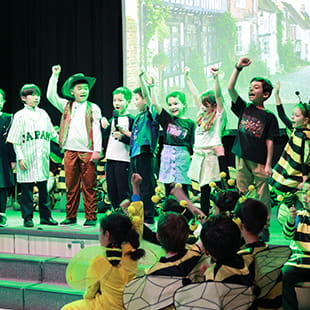 Outstanding Experiences | BSB Sanlitun - 04 - Feature Cards Pattern - Creativity and Culture