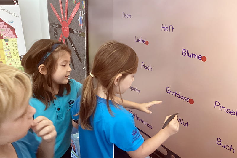 Learning Grammar in a Fun and Interactive Way | BSB Sanlitun - Learning Grammar in a Fun and Interactive Way