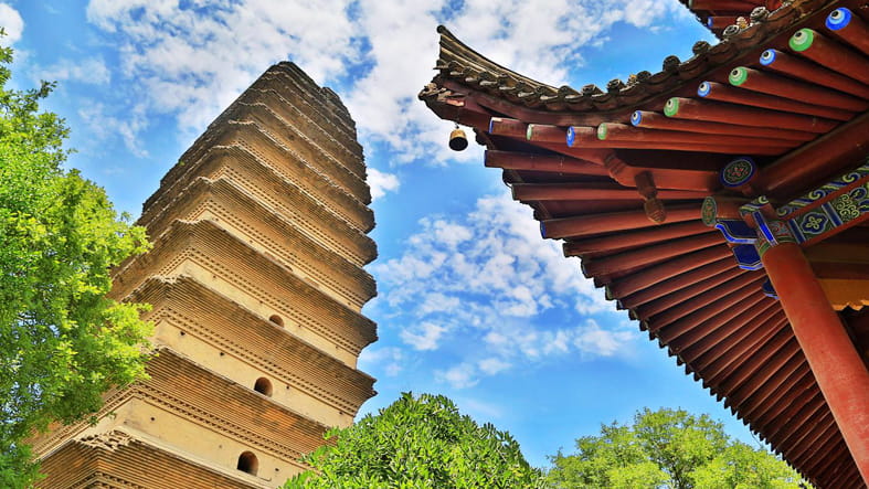 Outstanding Experiences | BSB Sanlitun - 07 - Feature Cards Pattern - Expeditions