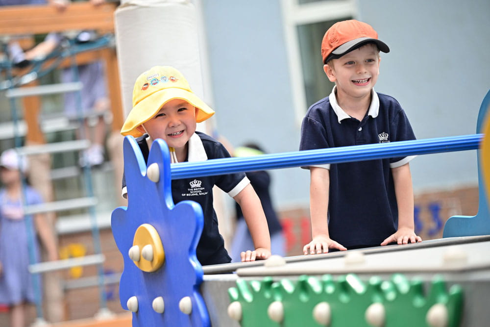 办学特色与学术优势 | 北京英国学校顺义校区 - Visual Time Line Tabs