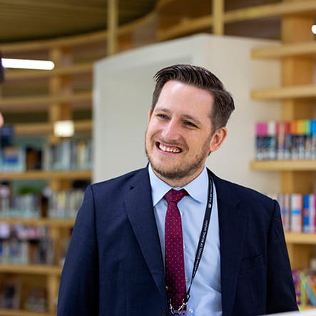 北京国际学校课程|北京英国学校顺义校区 - Feature Cards Tabs