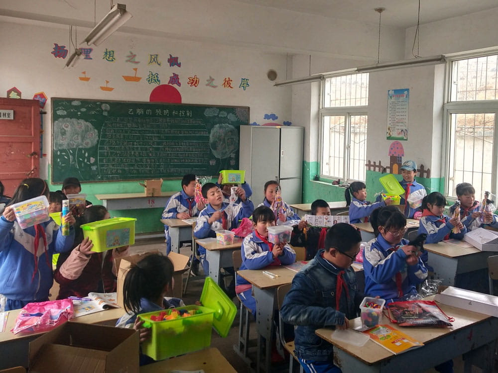 2019 BSB Shoebag Appeal Gifts received by Gansu Students - 2019-bsb-shoebag-appeal-gifts-received-by-gansu-students