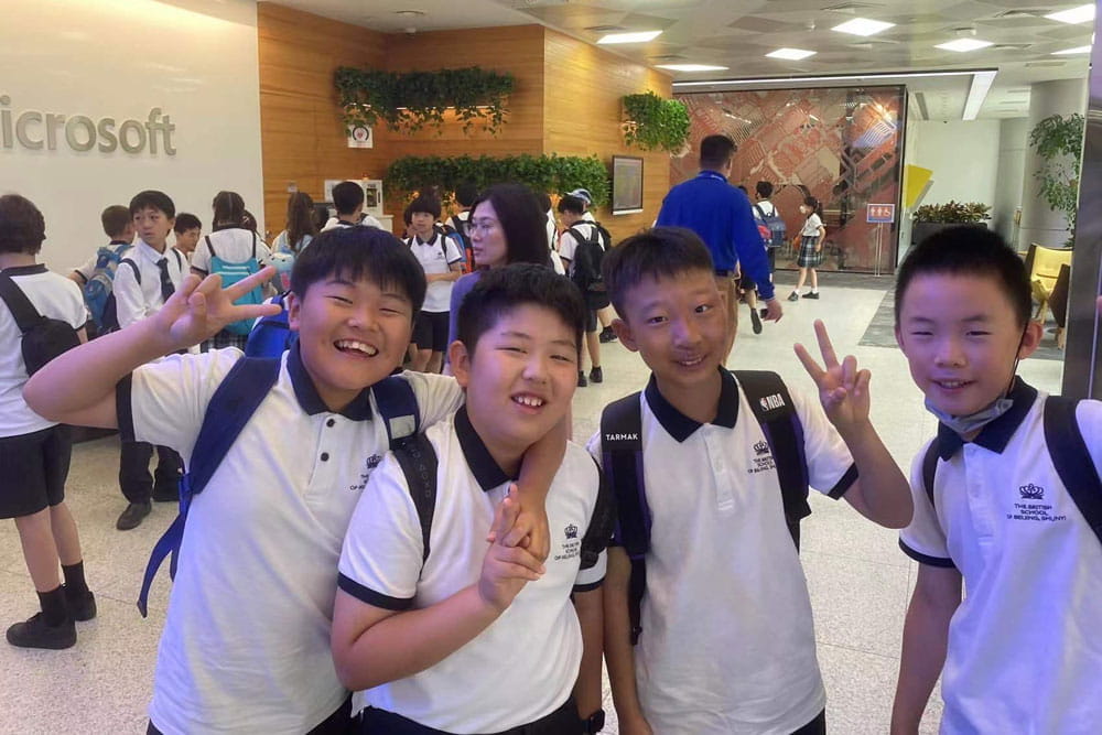 六年级参观微软总部技术中心 - Year 6 visits Microsoft HQ Tech Hub