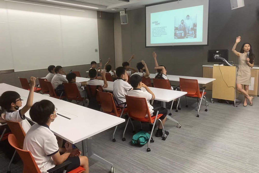 Year 6 visits Microsoft HQ Tech Hub - Year 6 visits Microsoft HQ Tech Hub
