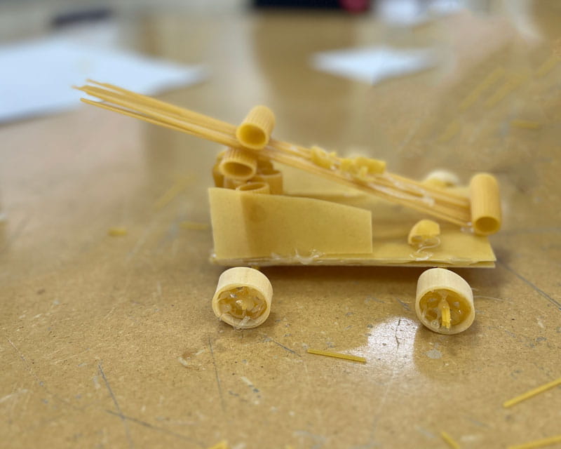 七年级意面汽车STEAM挑战 - Year 7 Pasta Car STEAM Challenge